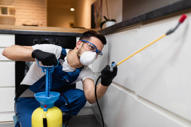 Best Mosquito Control Services  in Sunnyside, WA